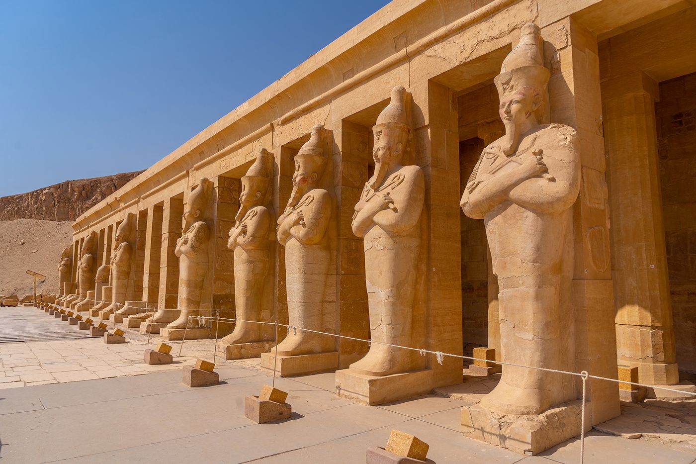 Abu Simbel temple facade