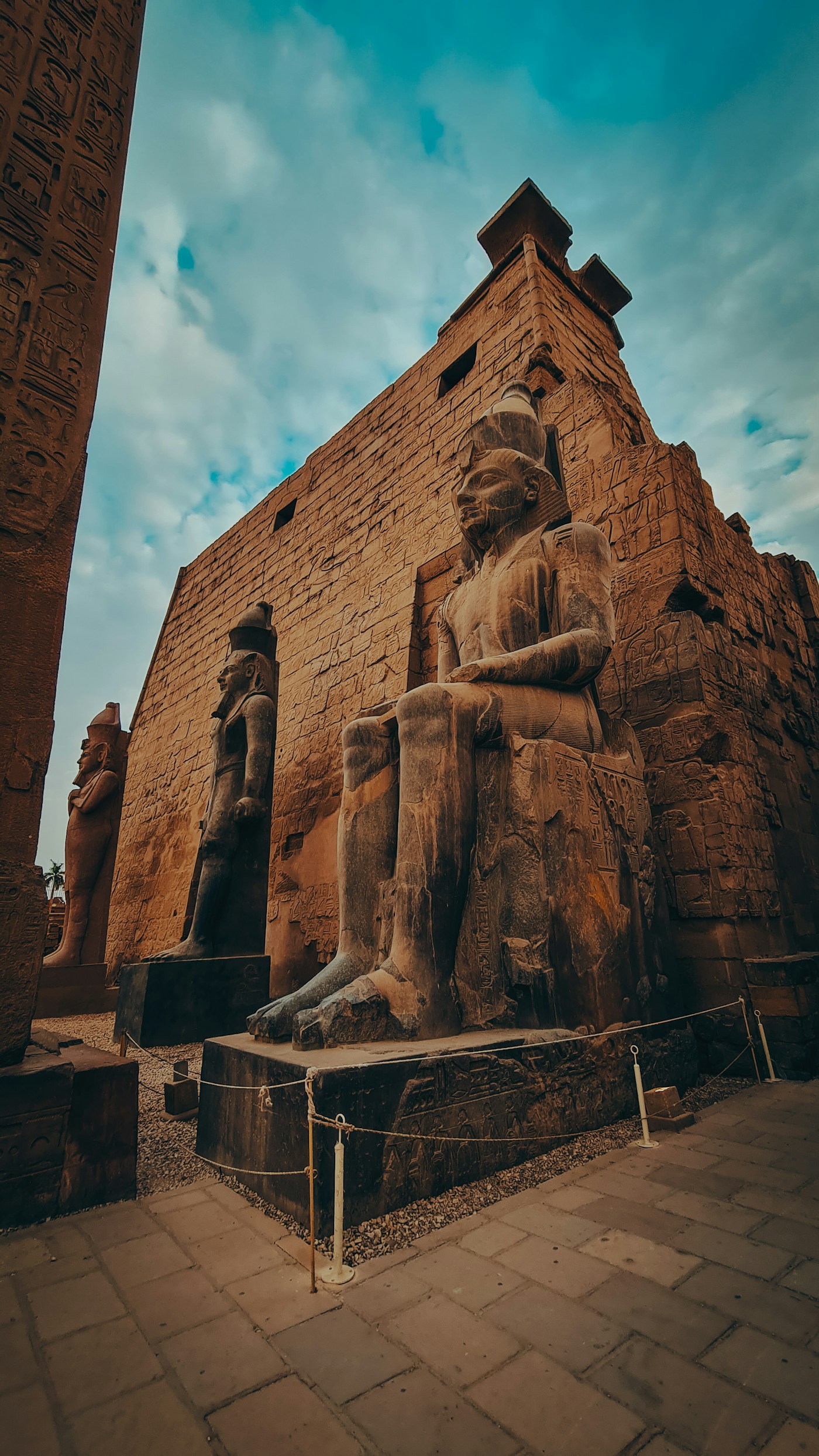 Ancient Egyptian colossal statue